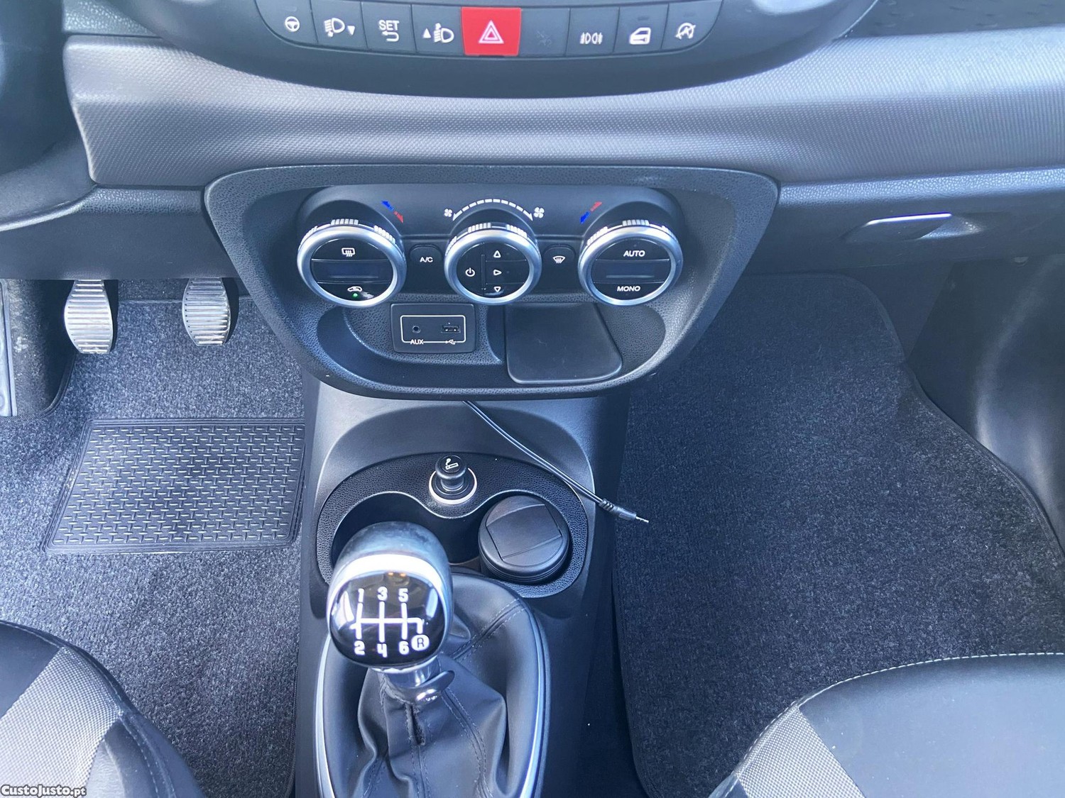 Fiat 500L 0.98V TwinAir7 Lugares (105cv) — fotografia 3