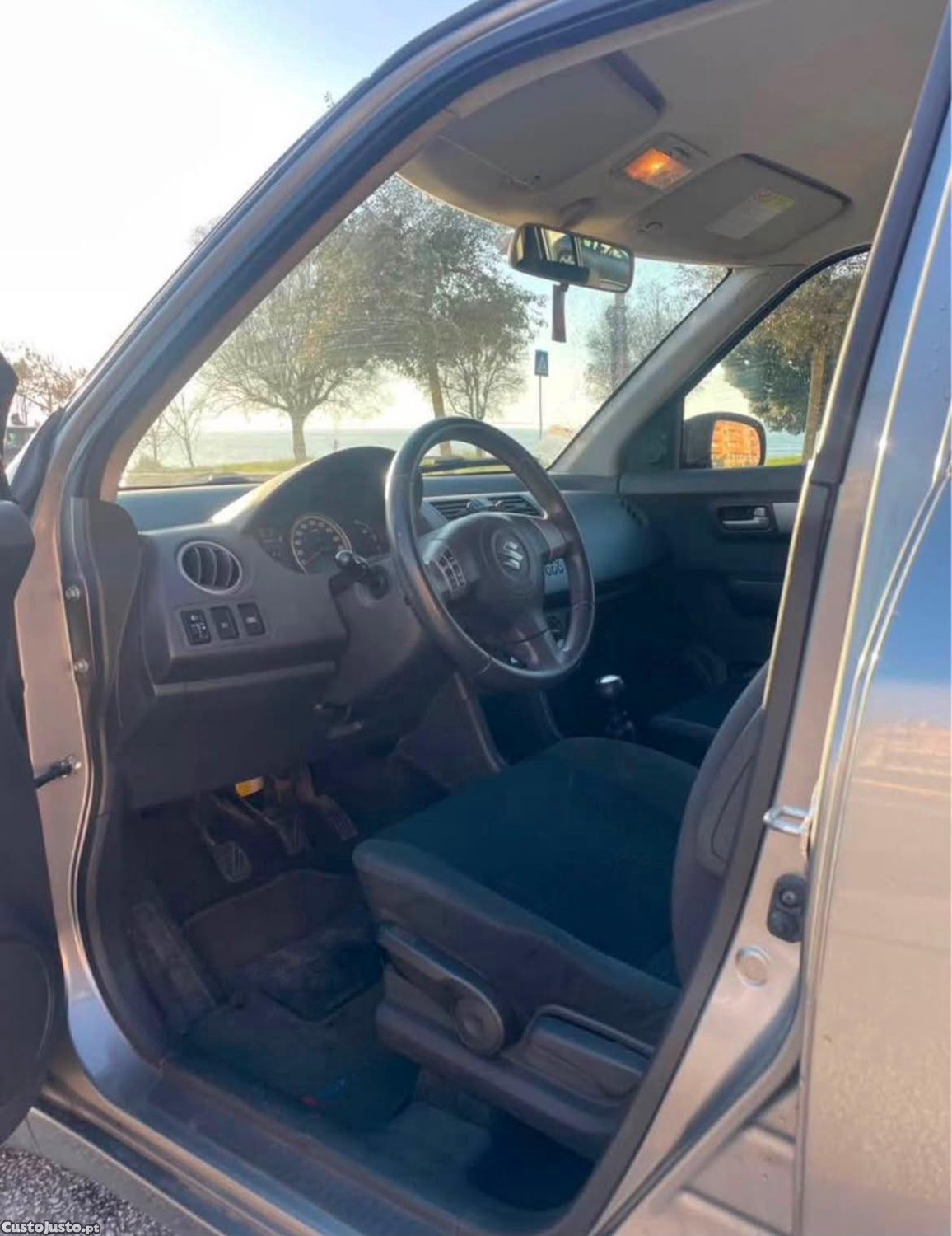 Suzuki Swift 1.3 MZ — fotografia 4