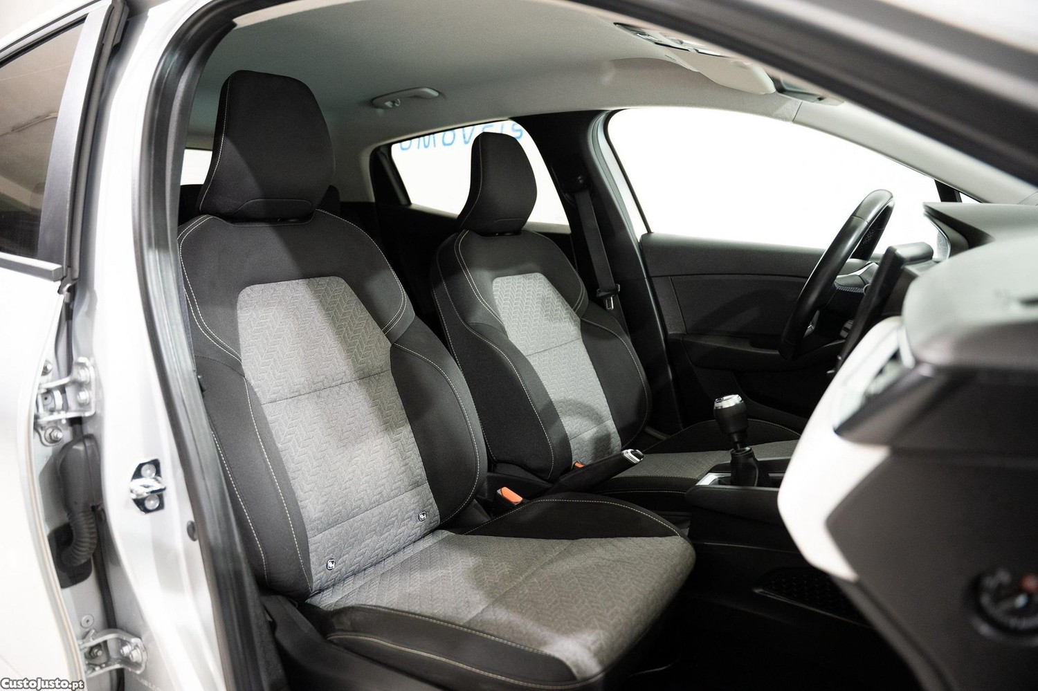 Renault Clio 1.0 TCe Limited — fotografia 3