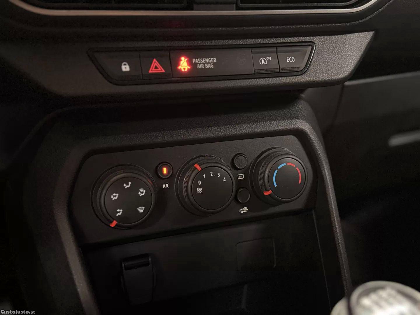 Dacia Jogger 1.0 eco-g expression bi-fuel — fotografia 8