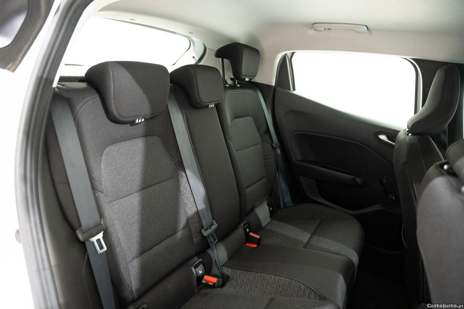 Renault Clio 1.0 SCe Zen — fotografia 7