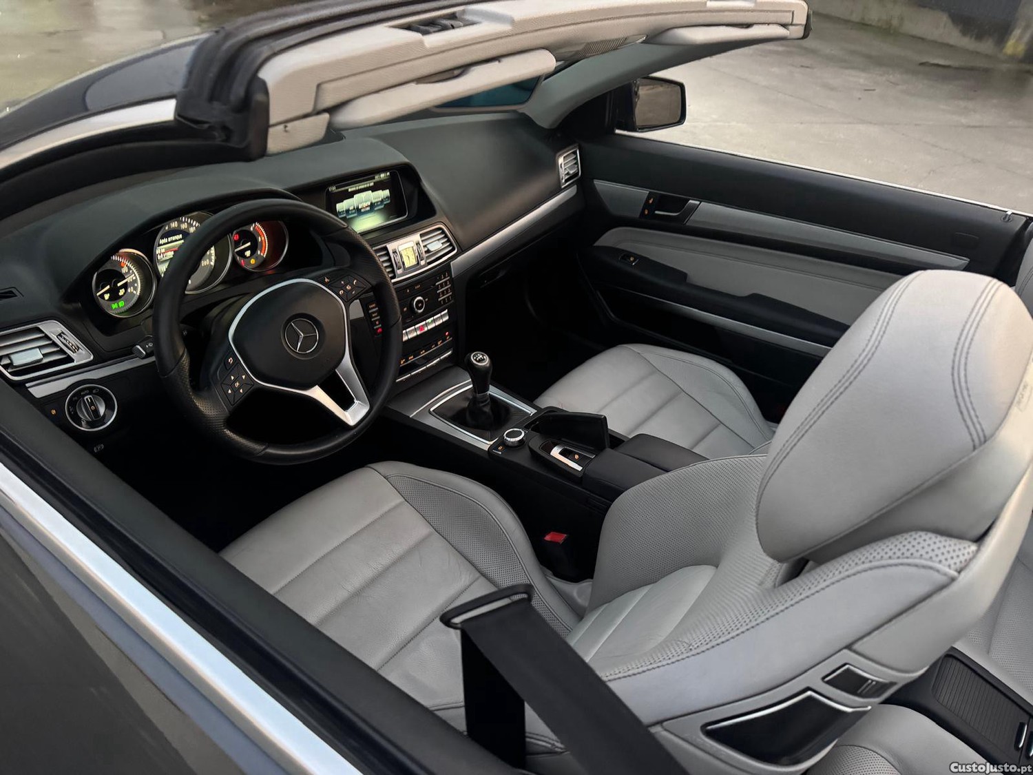 Mercedes-Benz E 220 Elegance Cabrio de 2015 — fotografia 5
