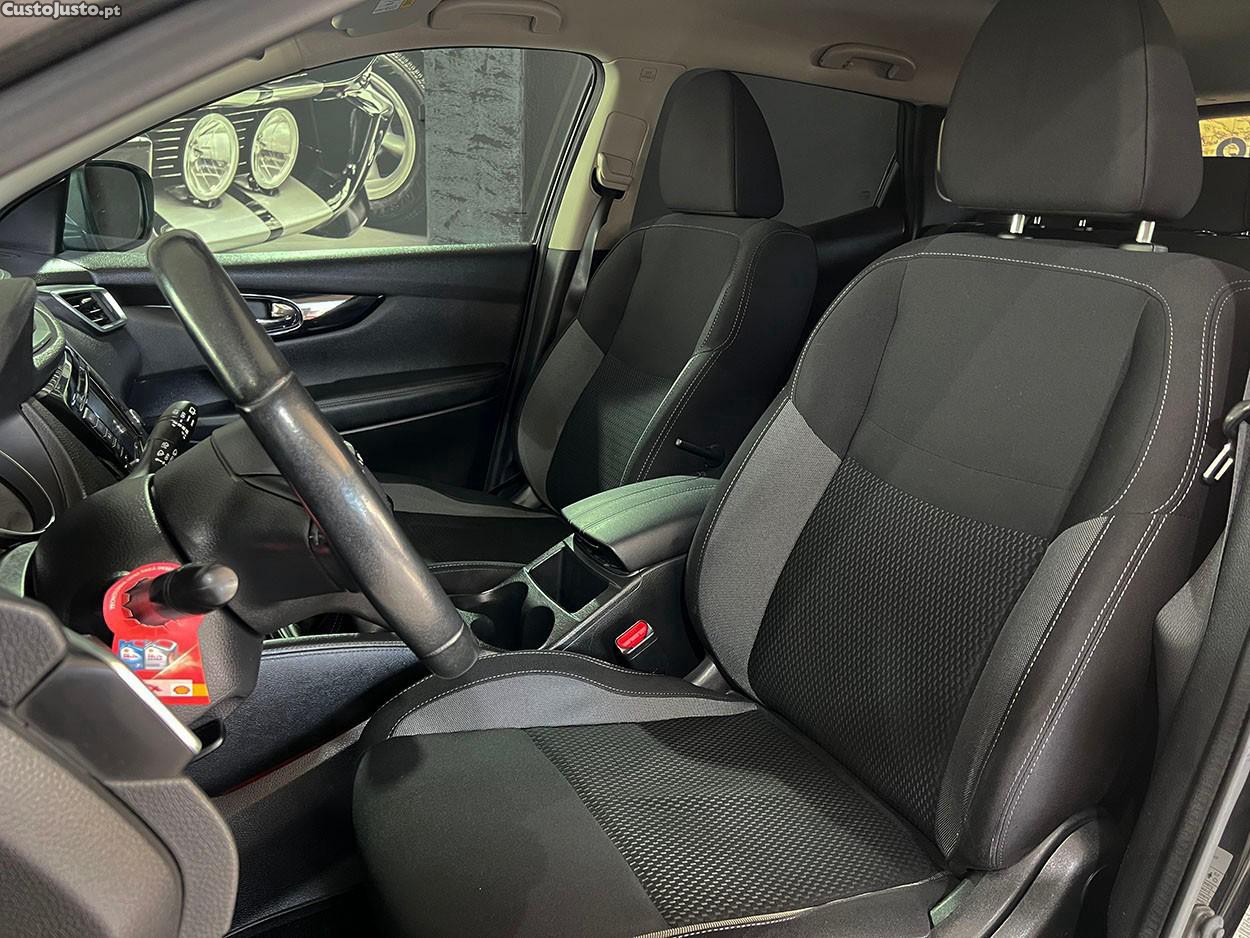 Nissan Qashqai 1.5 dCi Business Edition — fotografia 16