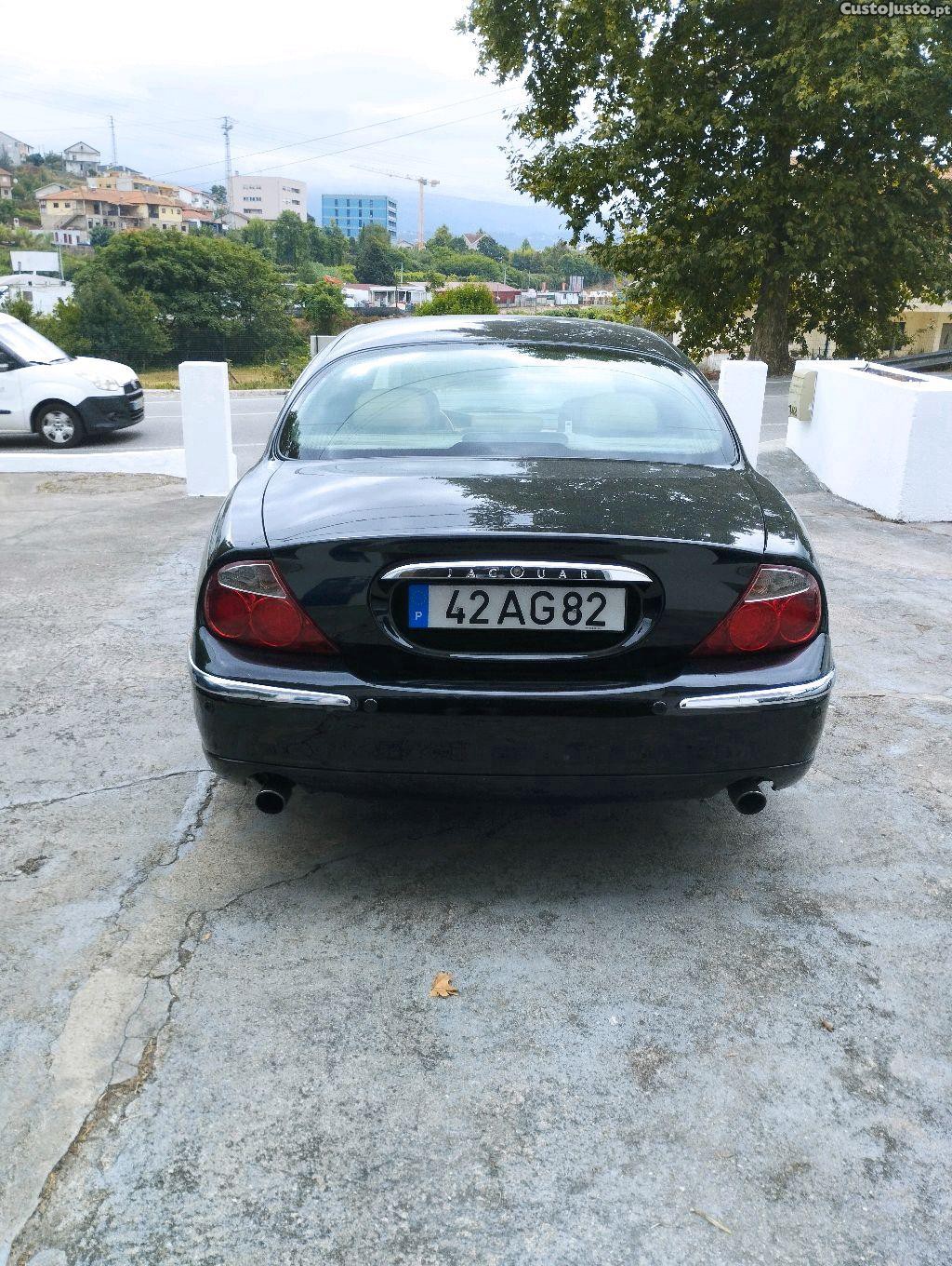 Jaguar S-Type 3.0 V6 Executive Auto. — fotografia 11