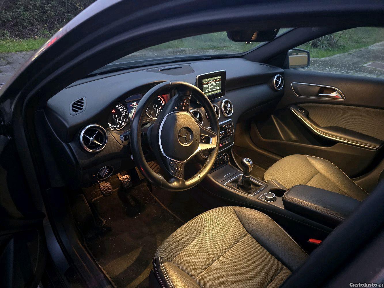 Mercedes-Benz A 180 sport — fotografia 4
