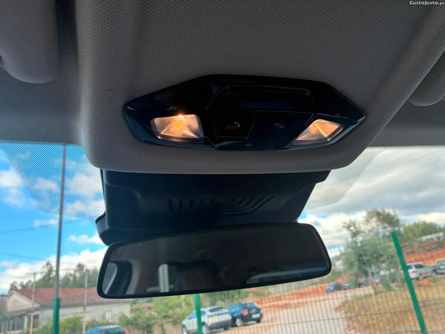 BMW 218 Active Tourer i Line Luxury Auto — fotografia 8