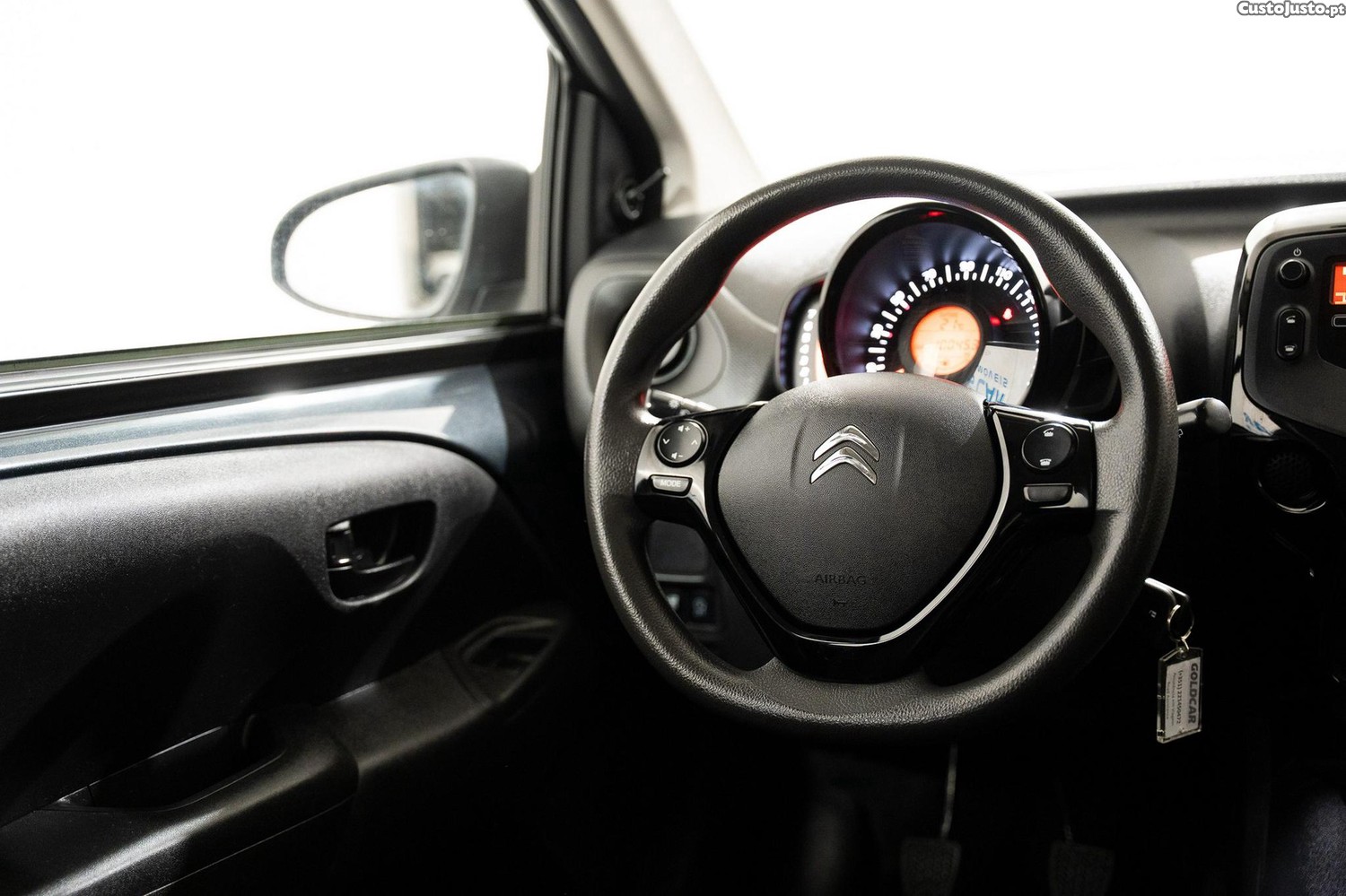 Citroën C1 1.0 VTi Feel — fotografia 8