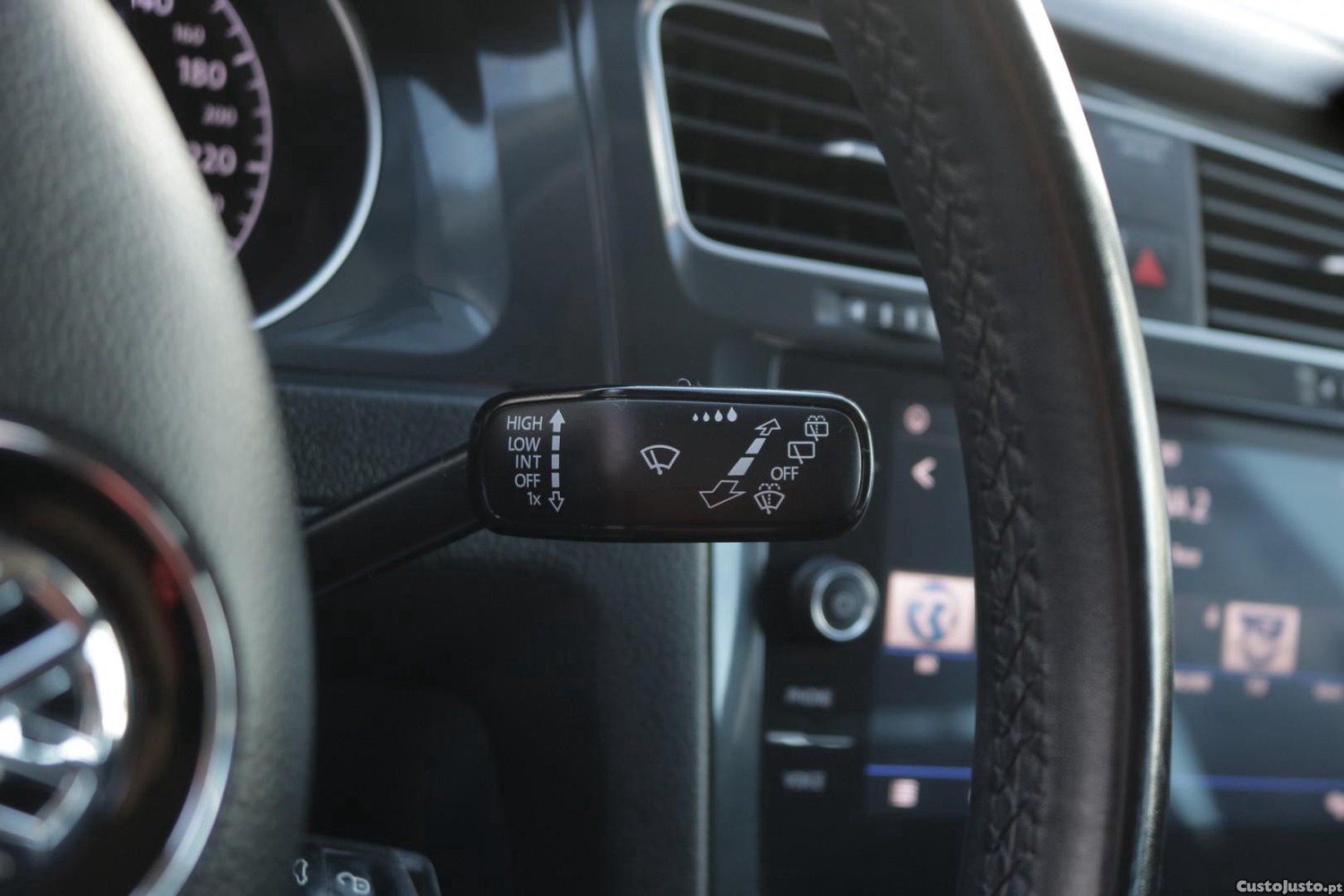 Volkswagen Golf Variant 1.0 TSI Confortline 115cv — fotografia 30