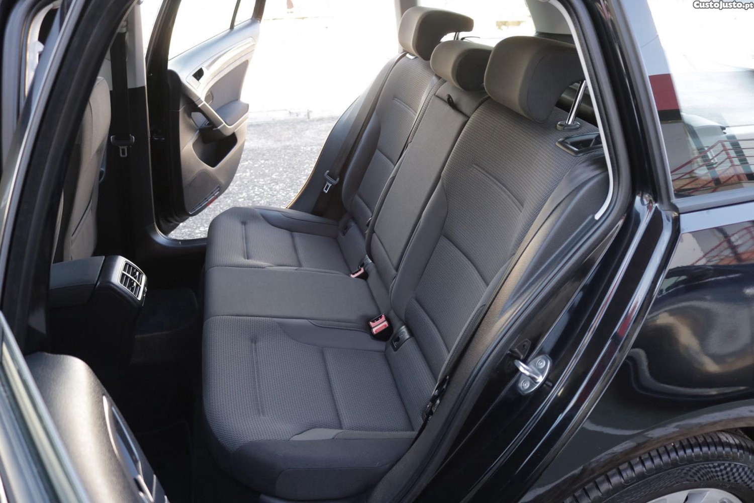 Volkswagen Golf Variant 1.0 TSI Confortline 115cv — fotografia 37
