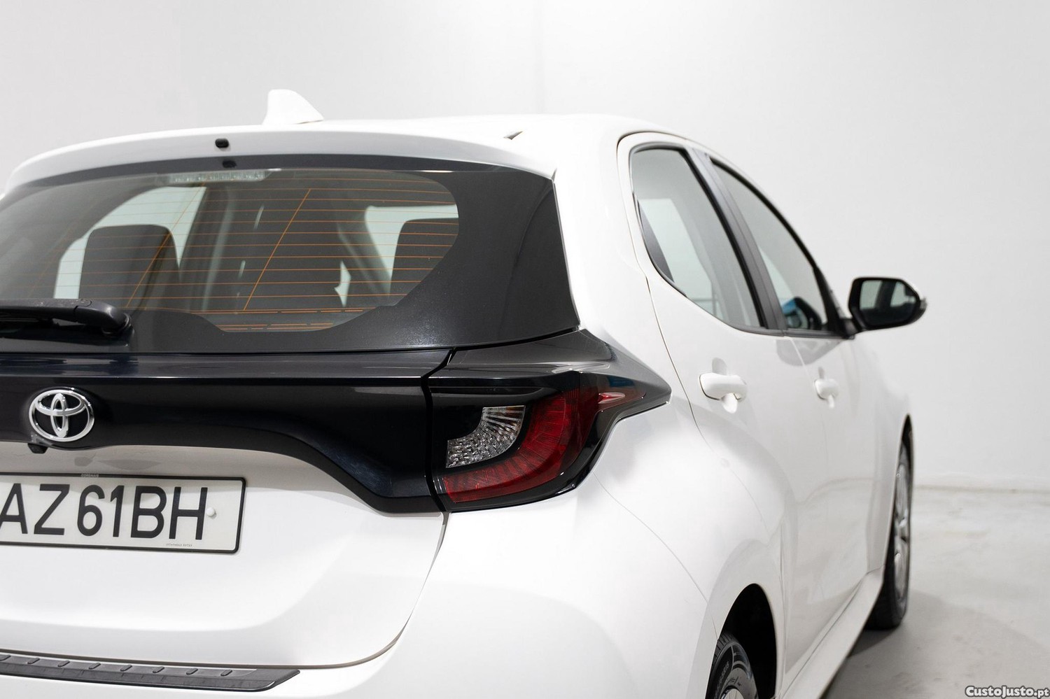 Toyota Yaris 1.5 VVT-i Comfort — fotografia 18