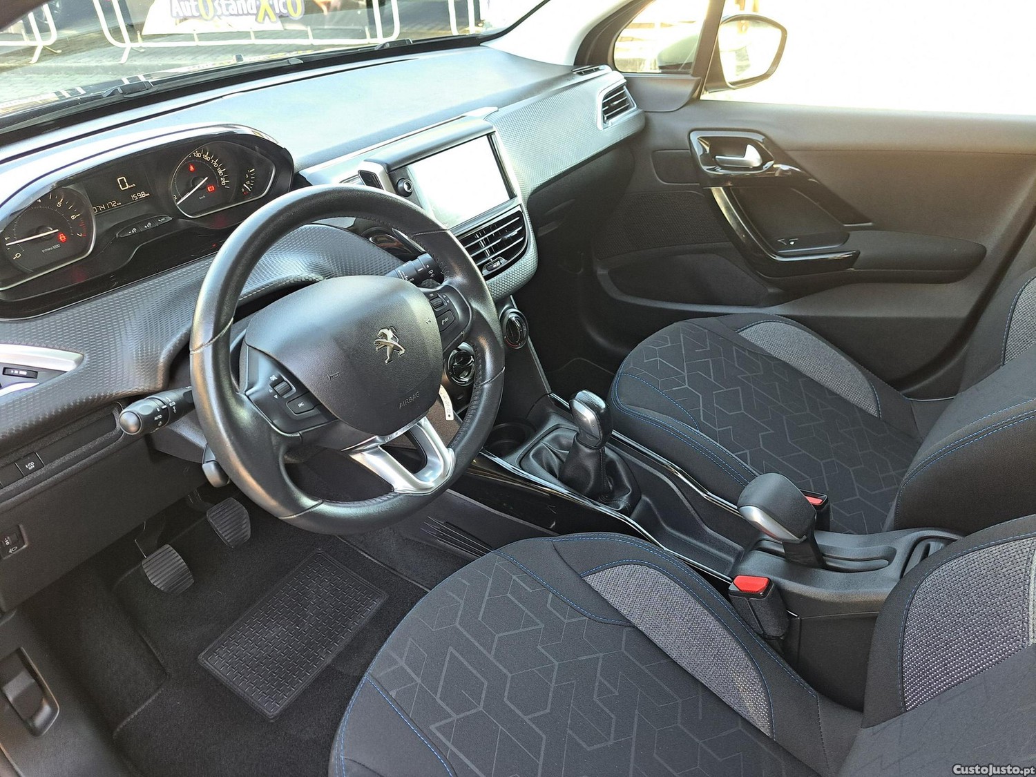 Peugeot 2008 1.2 PureTech Style - 19 — photo 5