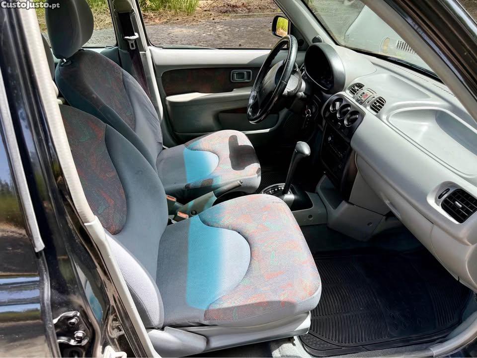 Nissan Micra 1.0 16v Cx. Automática 147000kms — fotografia 6
