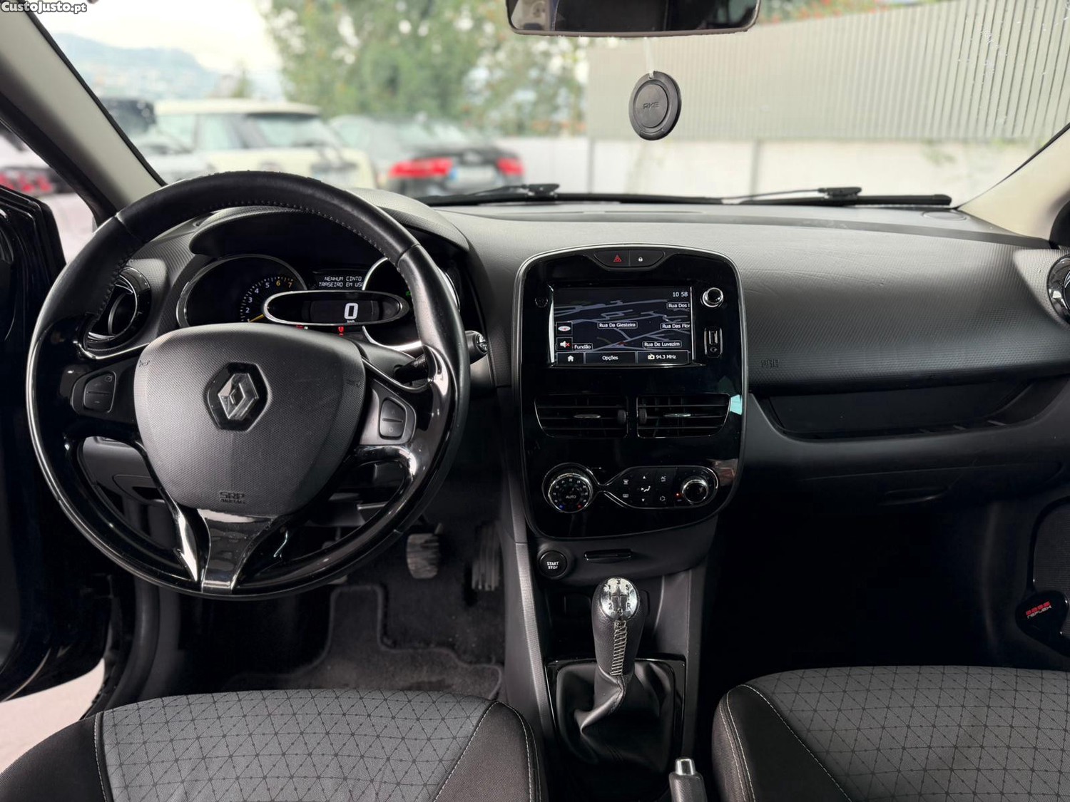 Renault Clio 0.9 TCE Dynamique S — fotografia 6