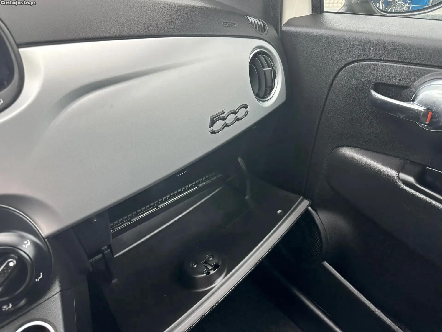 Fiat 500C 1.0 Hybrid Lounge — fotografia 10