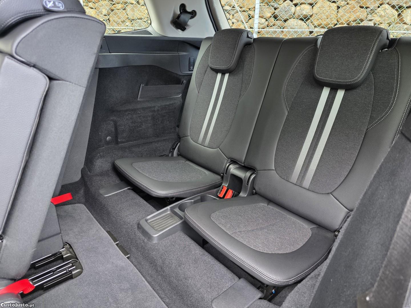 BMW 216 Gran Tourer d 7L Line Sport — fotografia 41