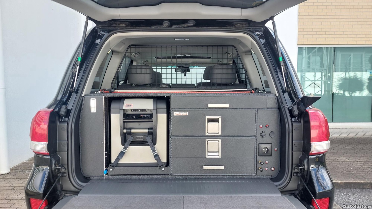 Toyota Land Cruiser 4.5 D-4D V8 — fotografia 7