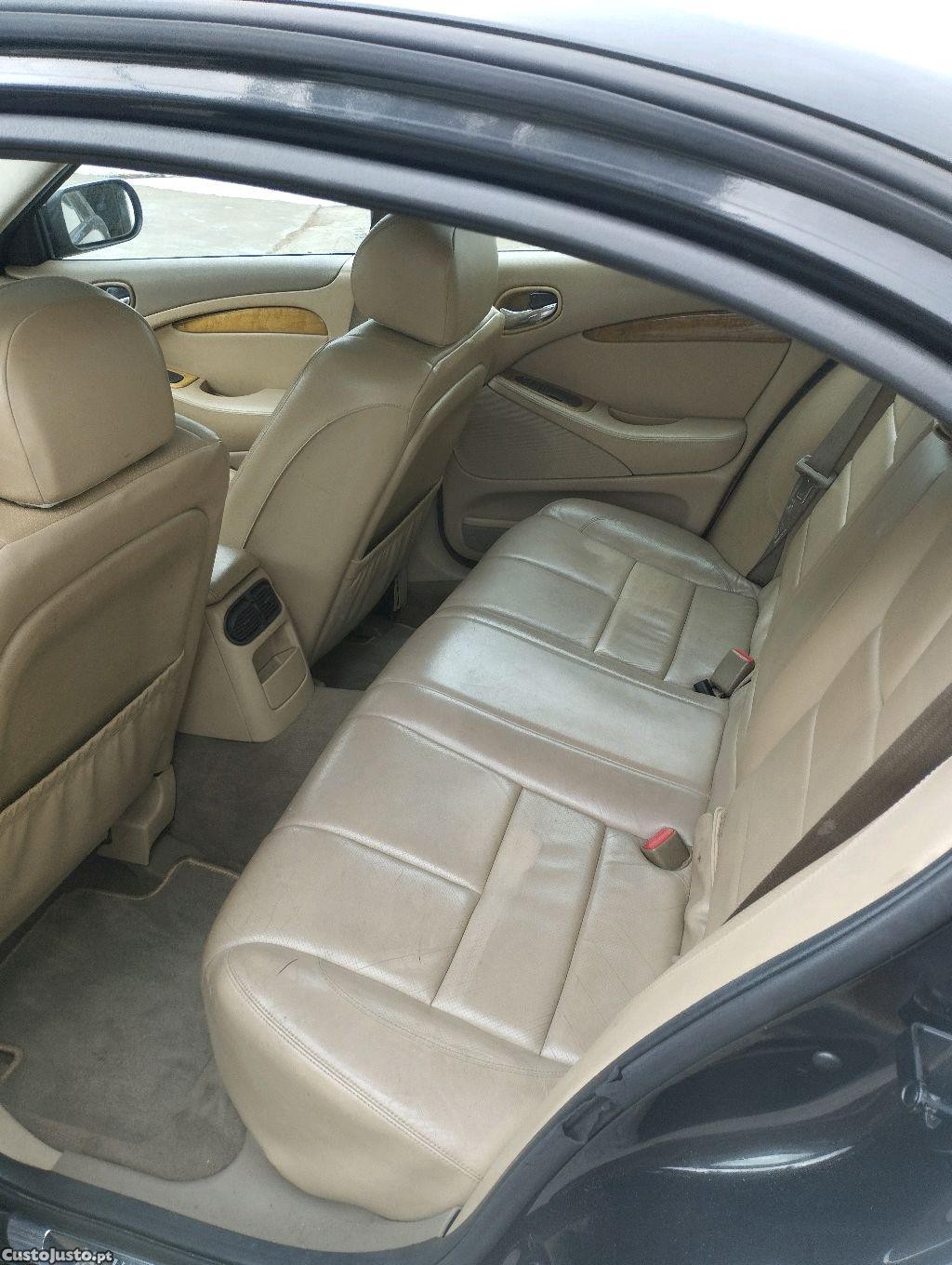 Jaguar S-Type 3.0 V6 Executive Auto. — fotografia 4