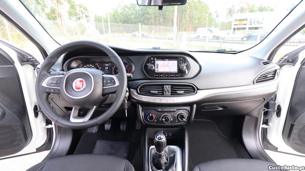 Fiat Tipo 1.3 MultiJet Lounge — fotografia 11