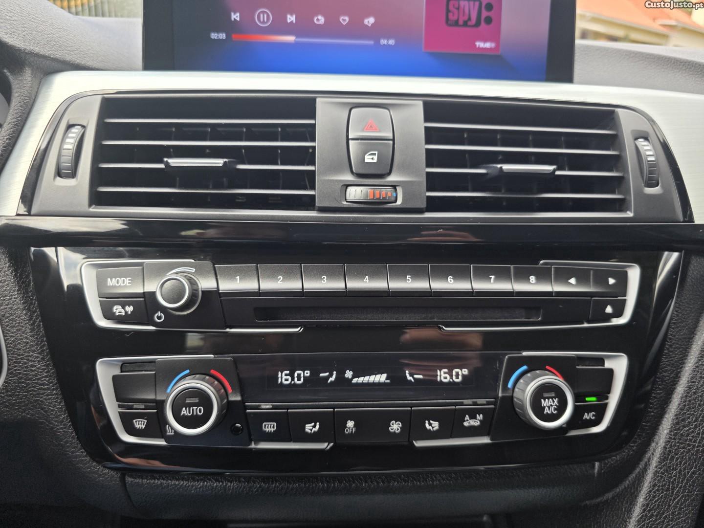 BMW 318 d Line Luxury Auto — fotografia 20