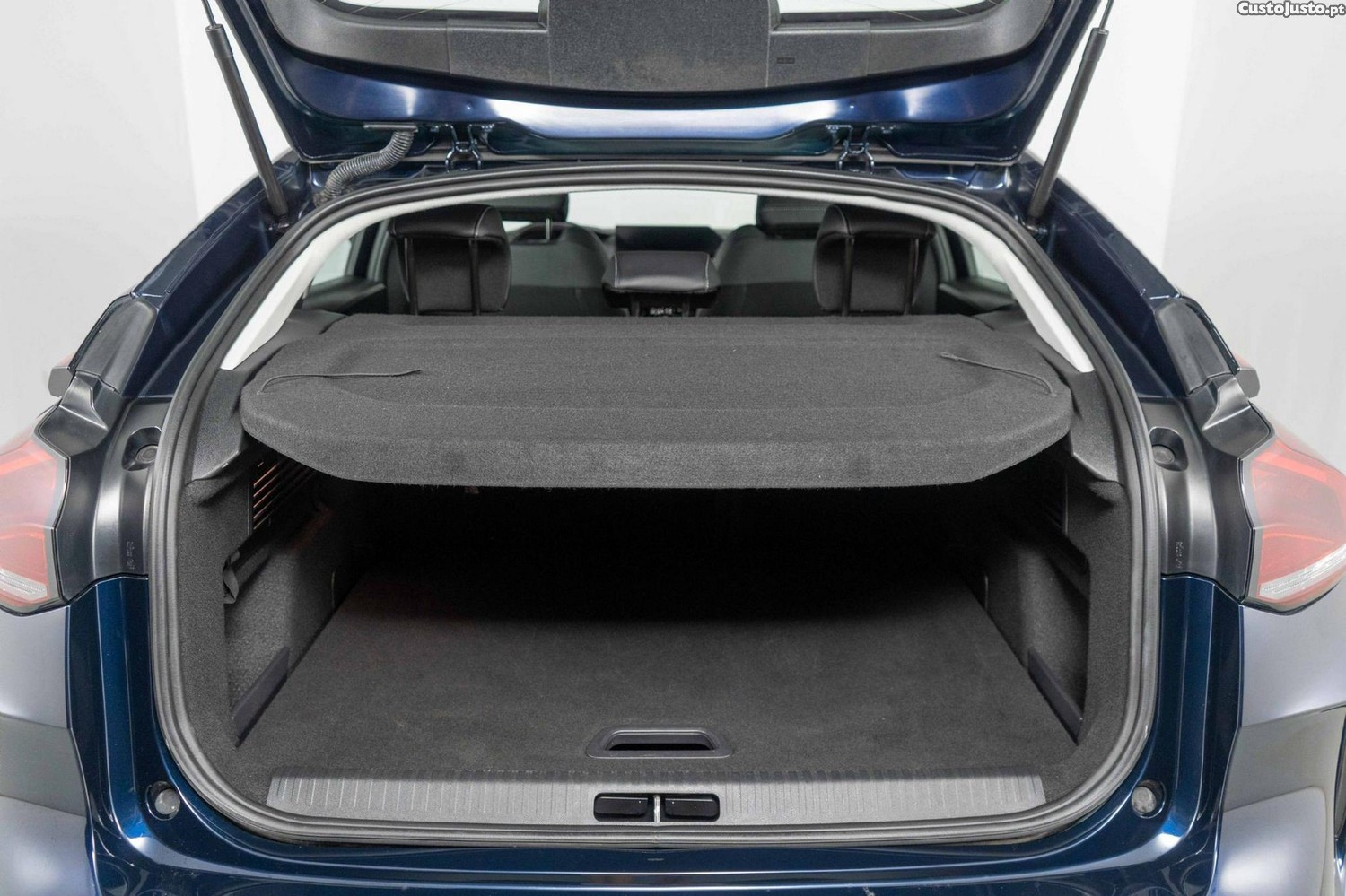 Citroën C4 1.2 PureTech Plus — fotografia 10