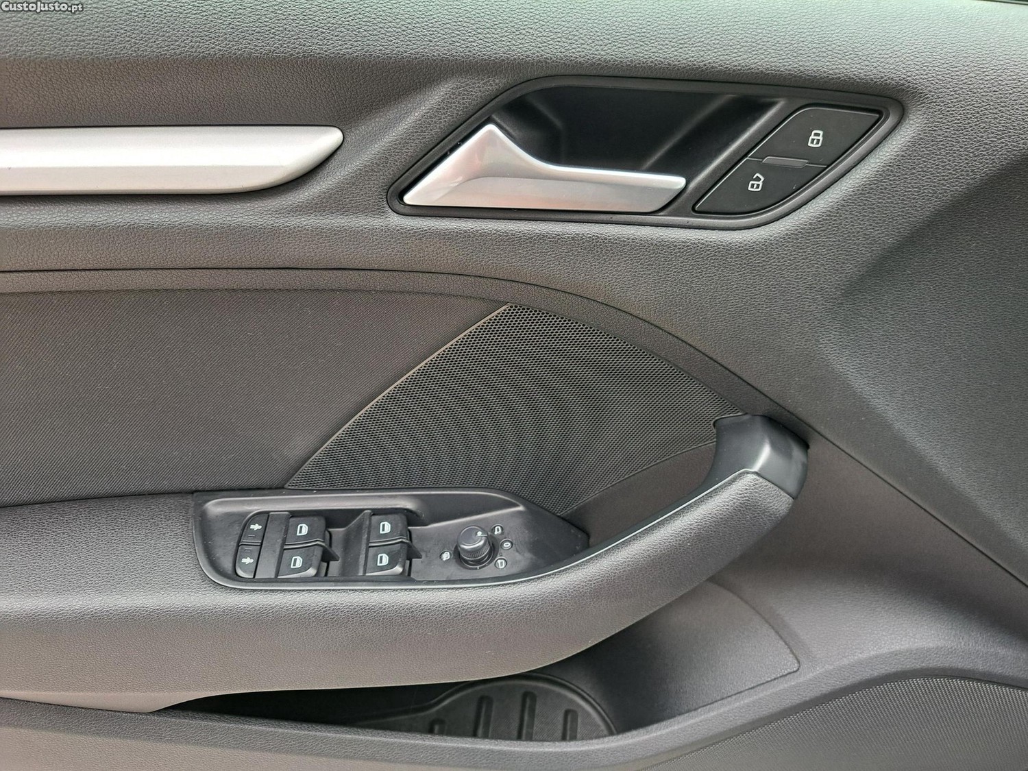 Audi A3 Sportback 1.6 TDI Ultra — fotografia 22