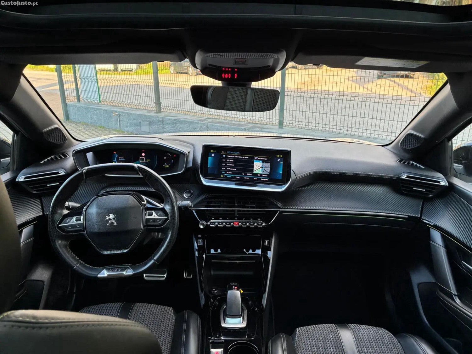 Peugeot e-208 50 kWh GT Line — fotografia 4
