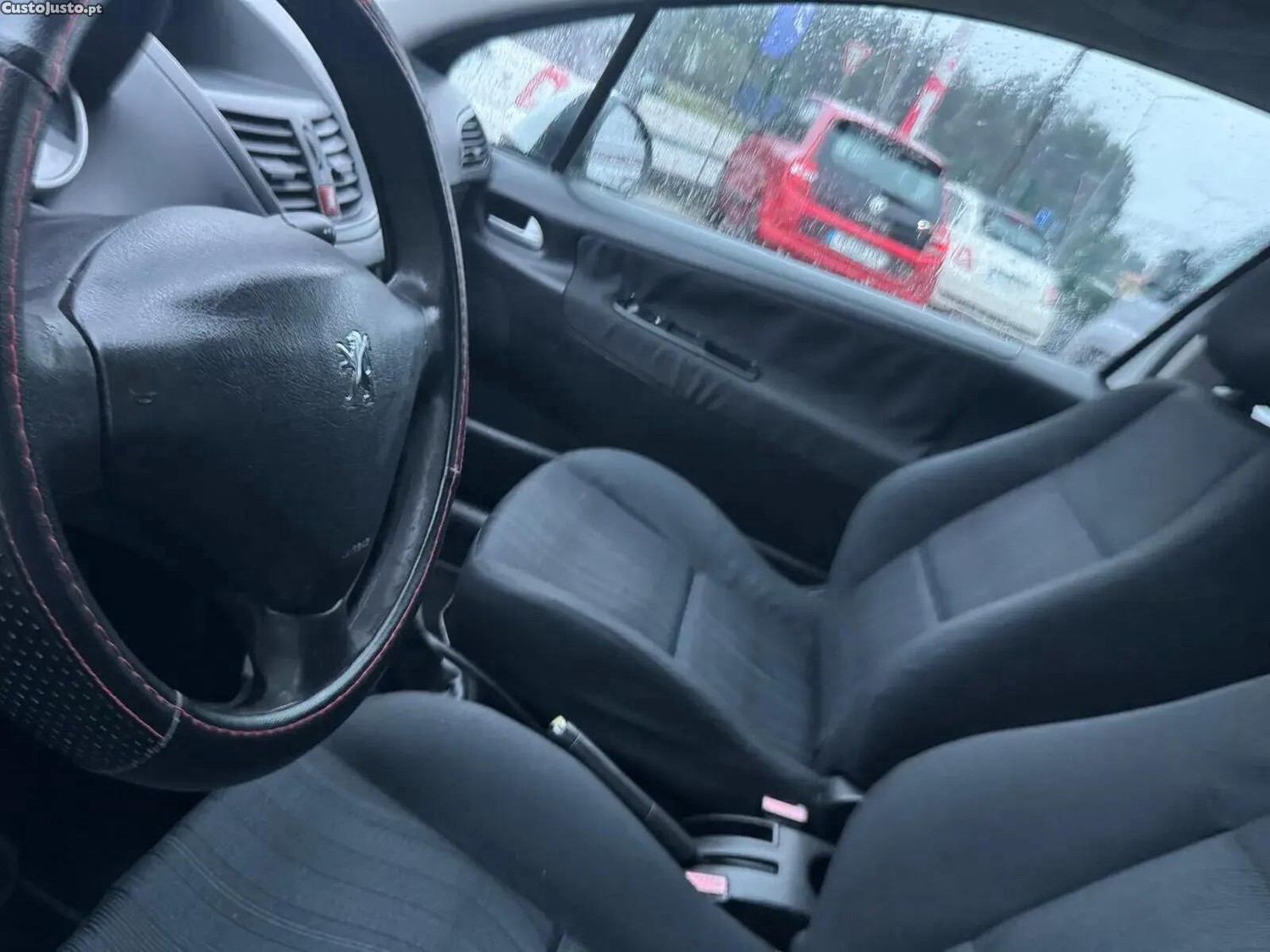 Peugeot 207 1.4 HDi Urban — fotografia 9