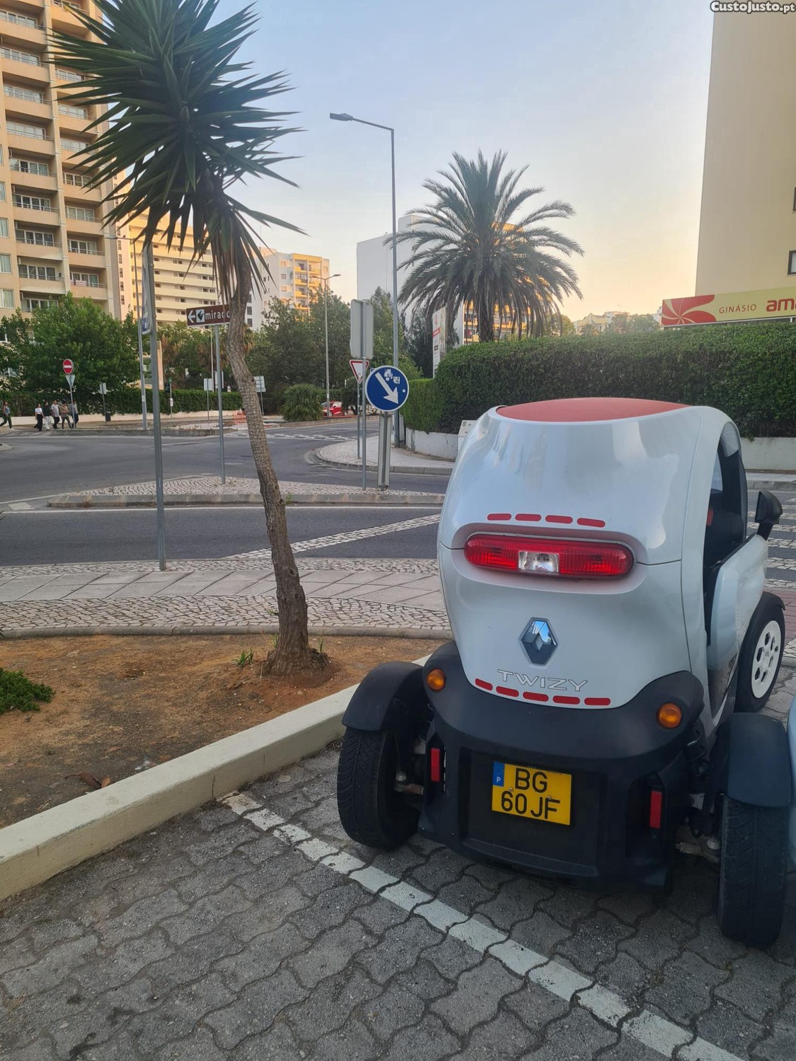 Renault Twizy 80 — fotografia 2