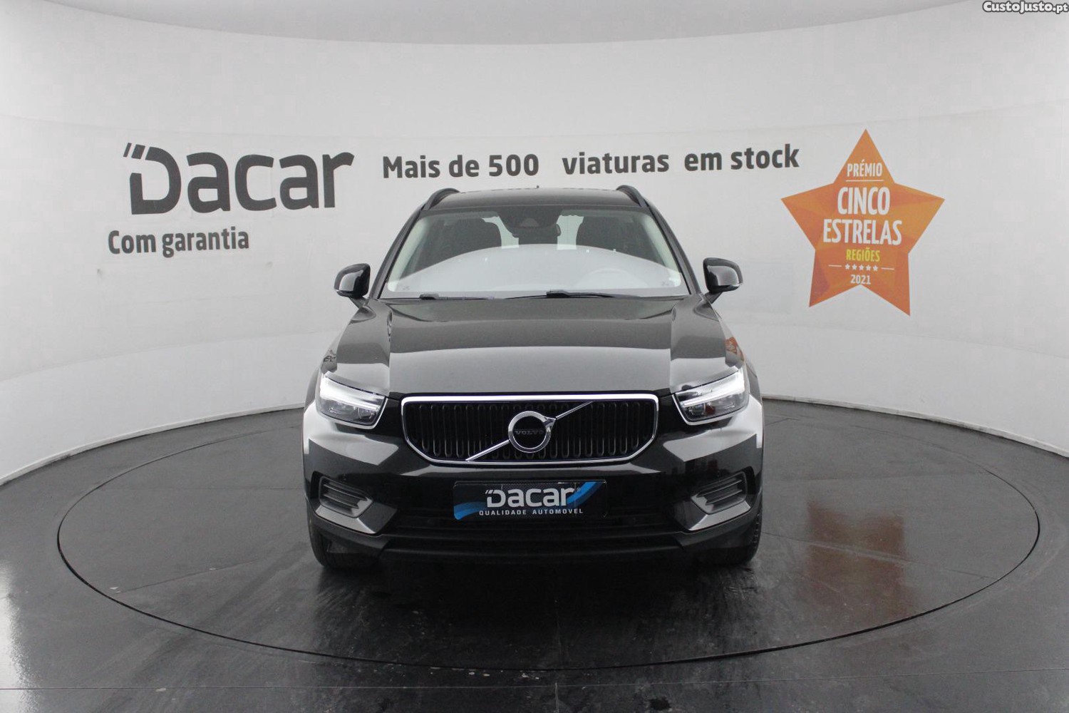 Volvo XC 40 1.5 T2 MOMENTUM CORE — fotografia 36