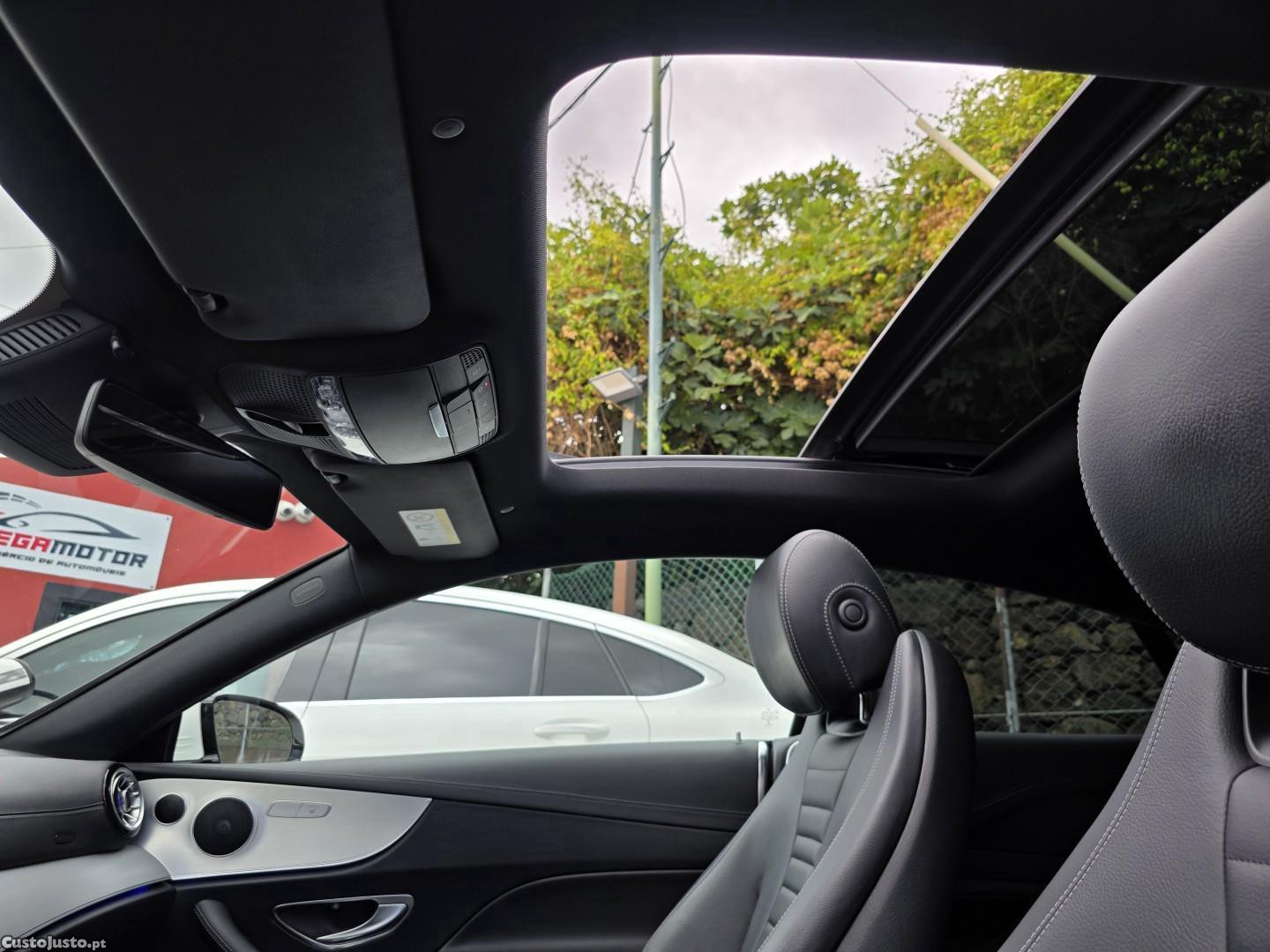 Mercedes-Benz E 220 d AMG Line Aut. — fotografia 6
