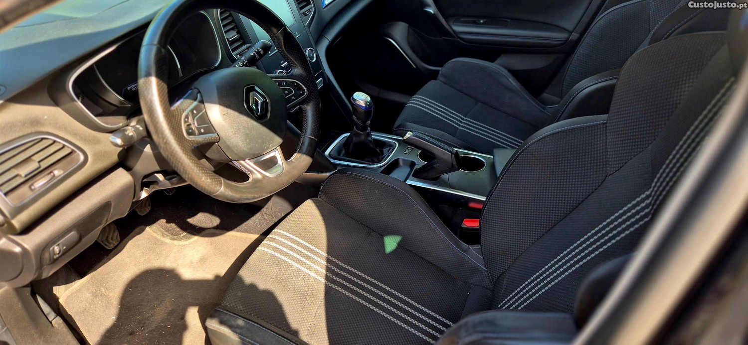 Renault Mégane GT Line 1.5 Dci 110CV - 19 foto 2