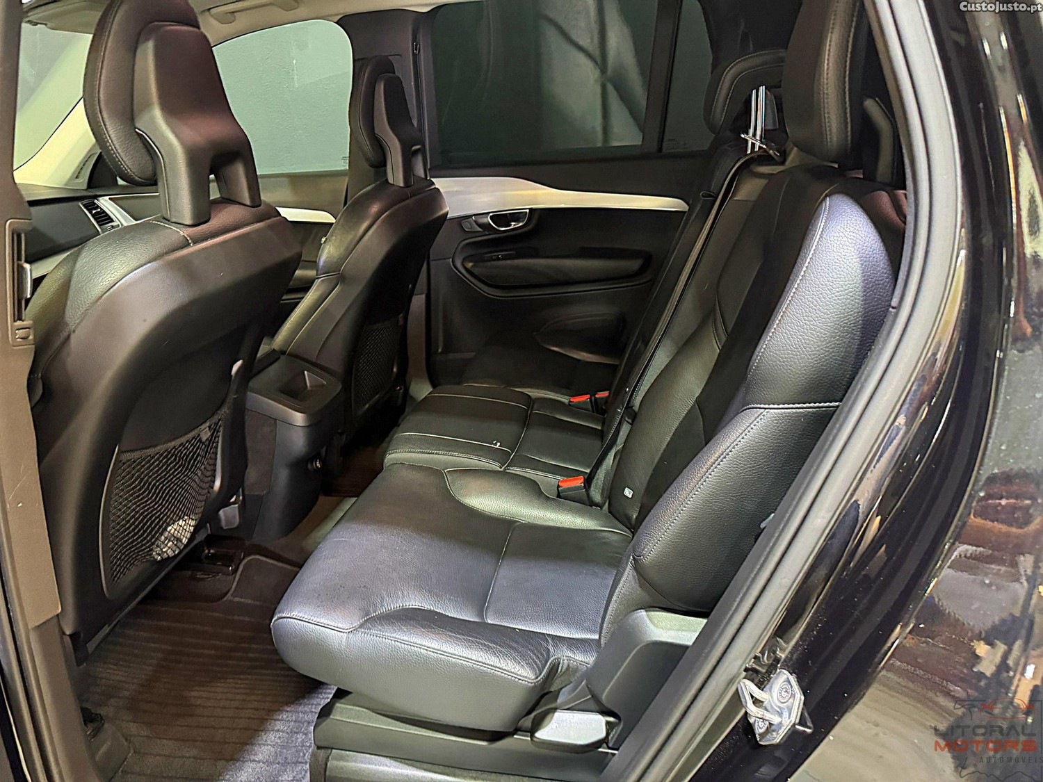 Volvo XC 90 2.0 D4 Momentum — fotografia 8