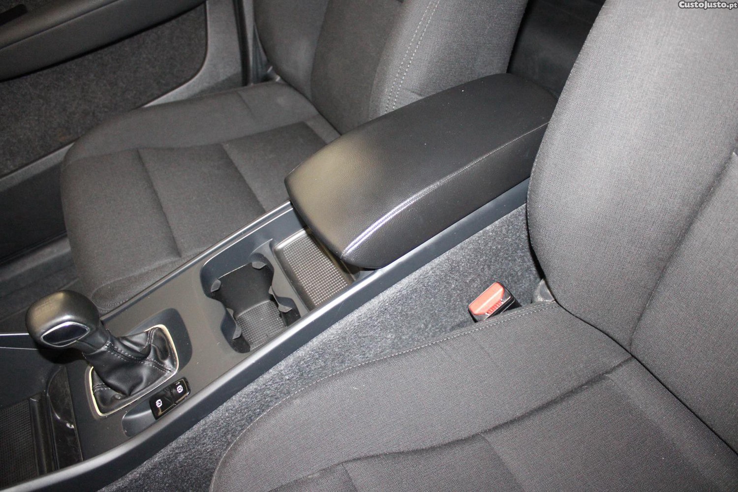 Volvo XC 40 1.5 T2 MOMENTUM CORE — fotografia 9