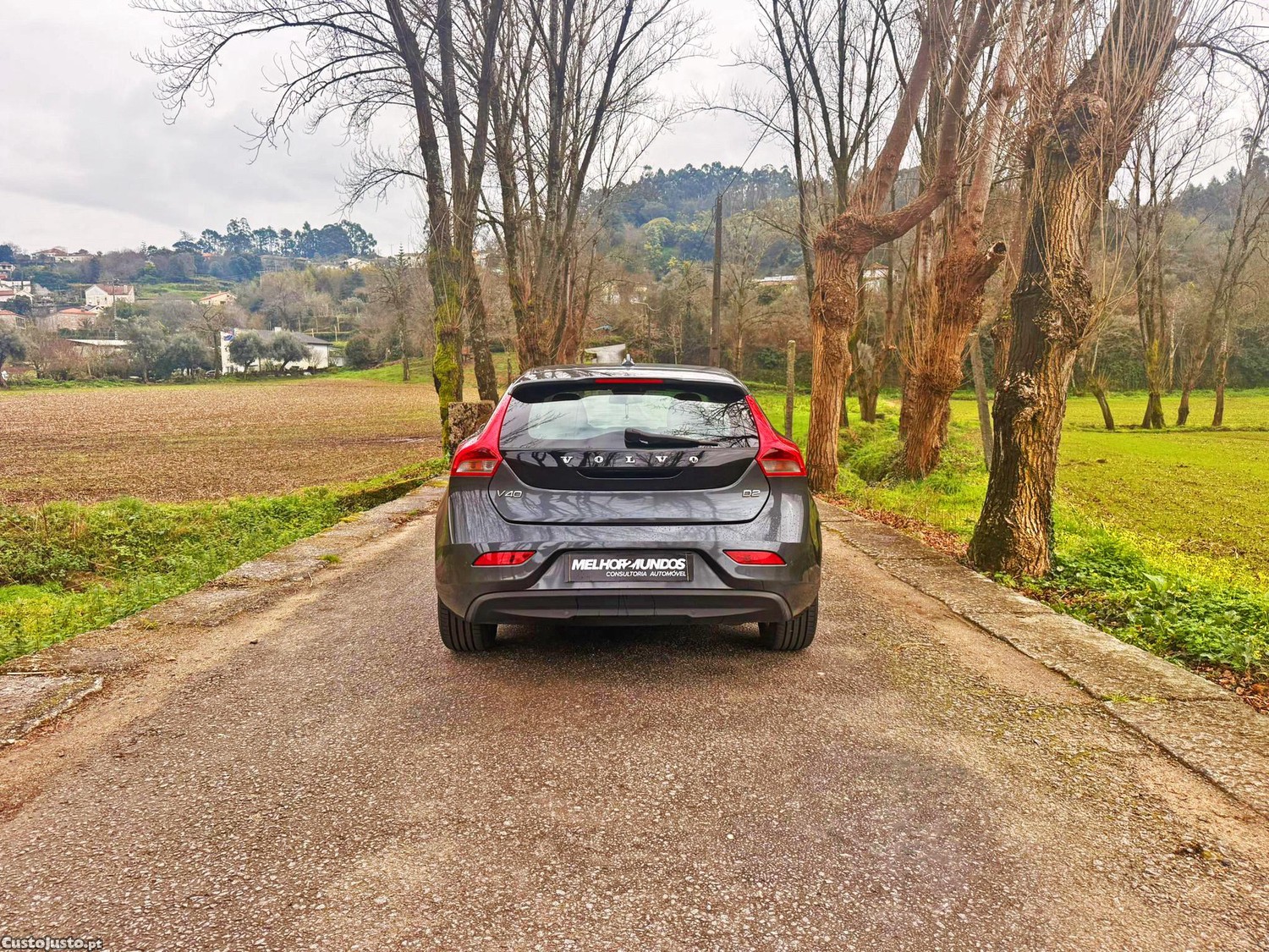 Volvo V40 1.6 D2 Momentum — fotografia 12