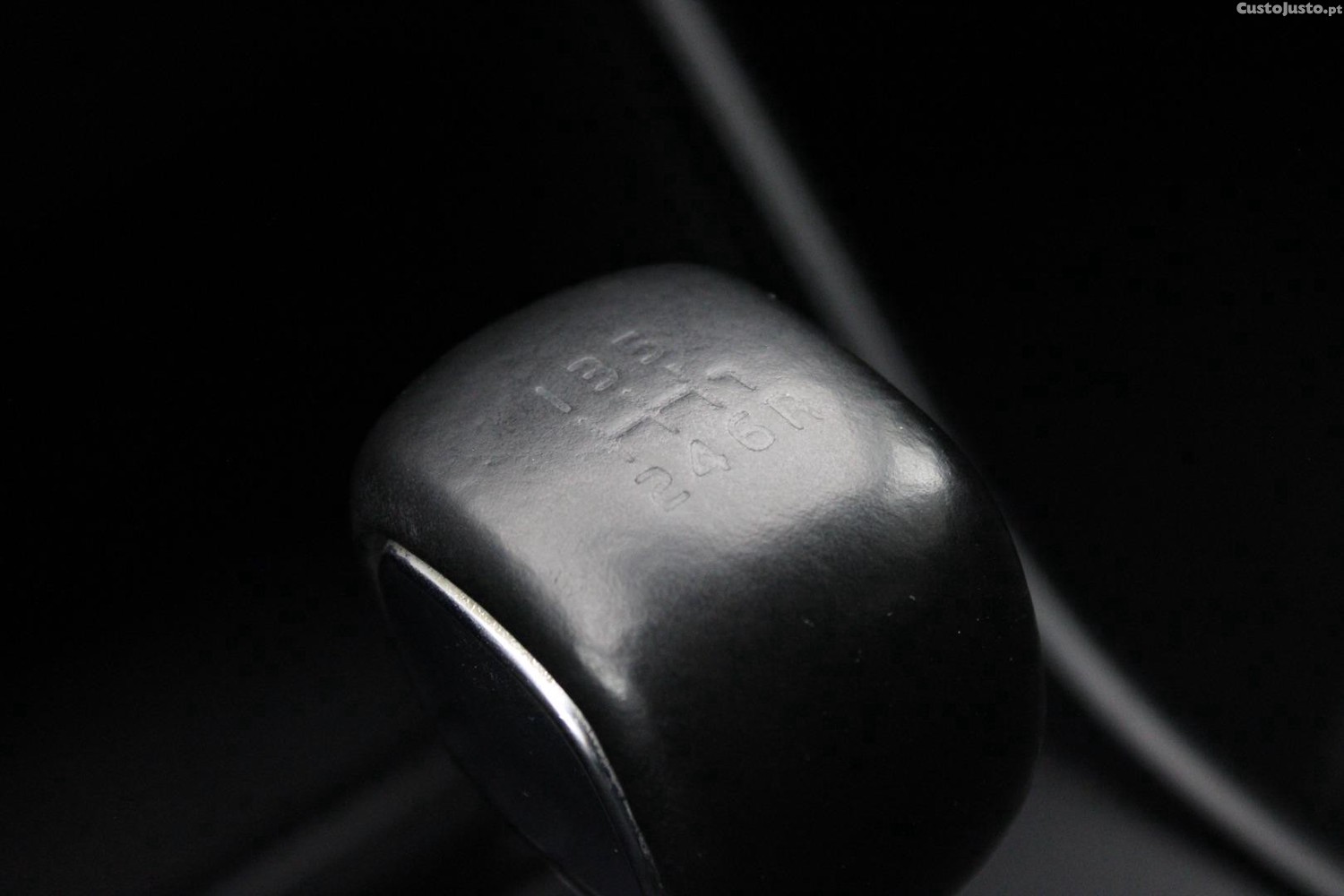 Volvo XC 40 1.5 T2 MOMENTUM CORE — fotografia 16