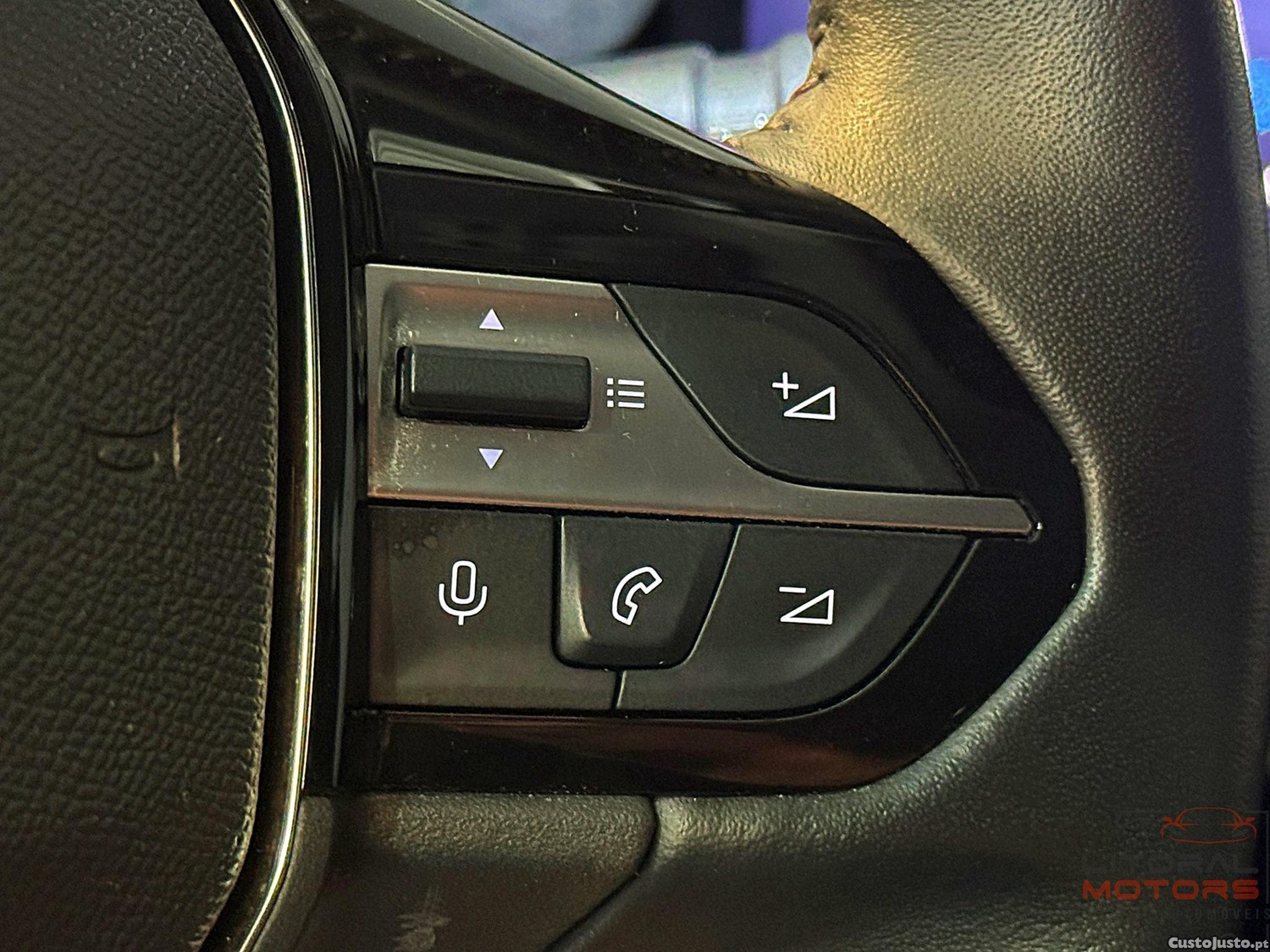 Peugeot 308 SW 1.2 PureTech Allure Pack EAT8 — fotografia 3