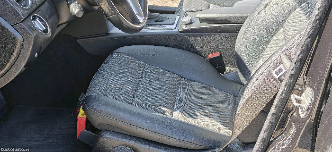 Mercedes-Benz C 220 Avantgarde — fotografia 7
