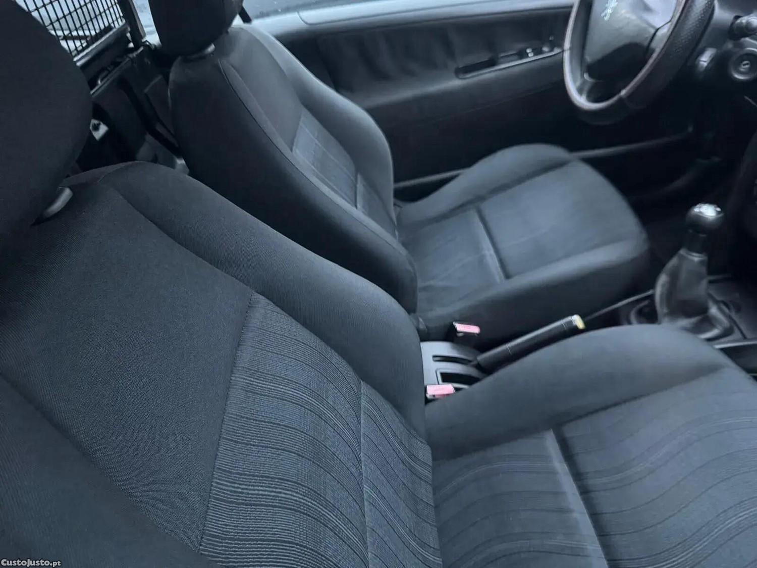 Peugeot 207 1.4 HDi Urban — fotografia 8