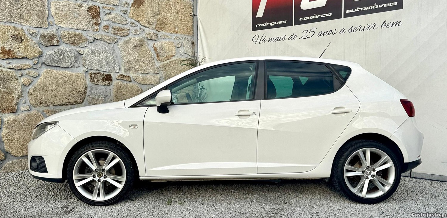 SEAT Ibiza 1.6 TDi 25 Anos — fotografia 2