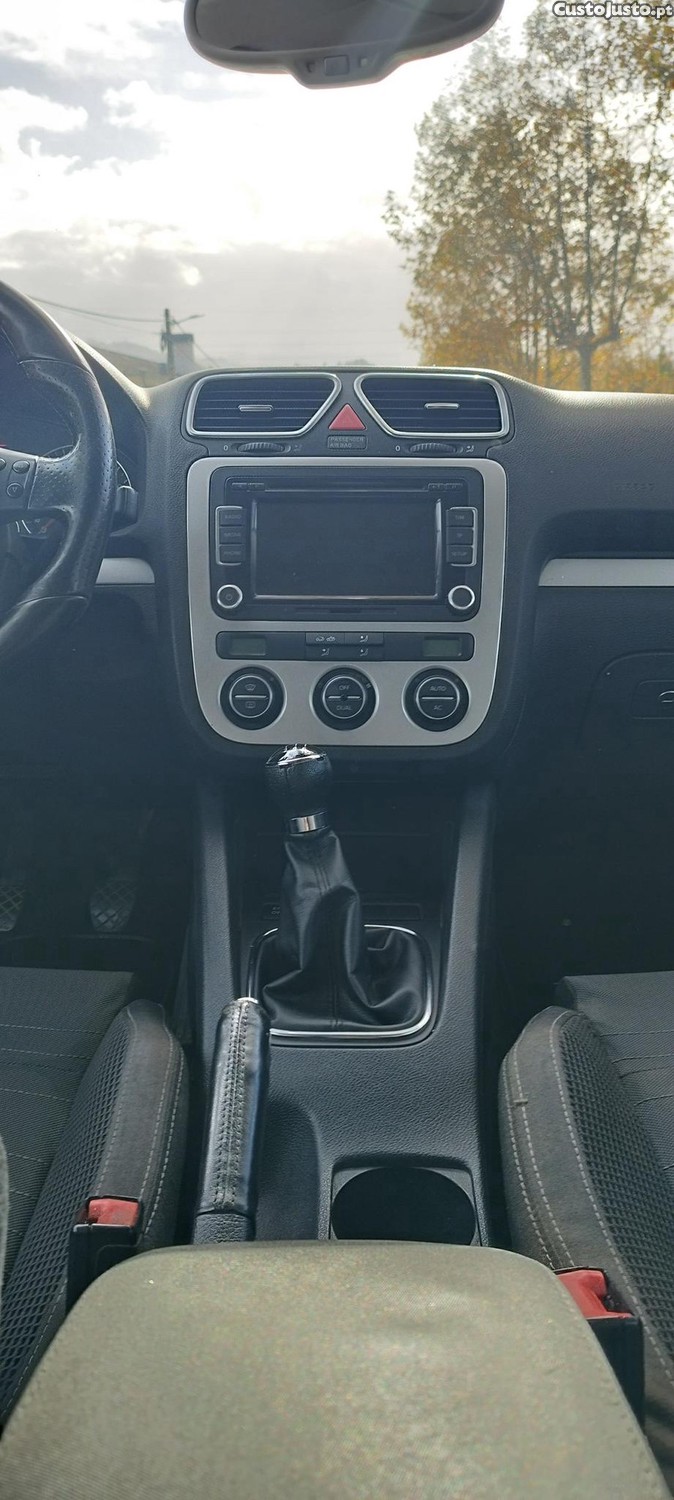 Volkswagen Scirocco 1.4 TSI 160 cv Nacional — fotografia 9