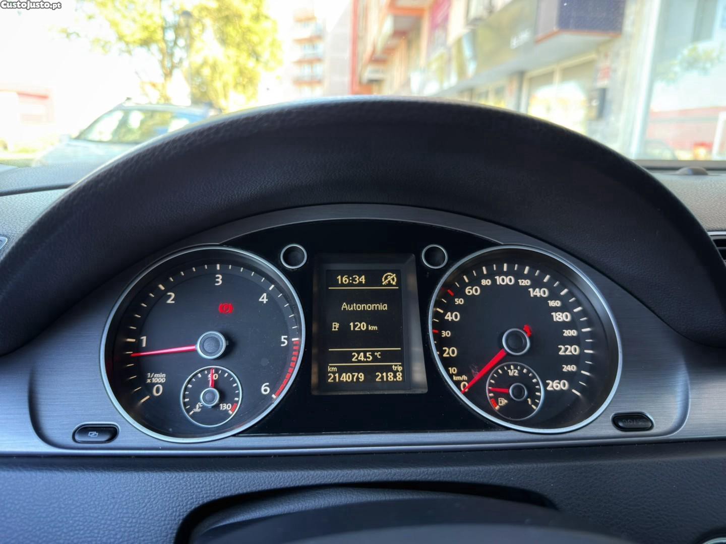 Volkswagen Passat 1.6 TDI BlueMotion — fotografia 6