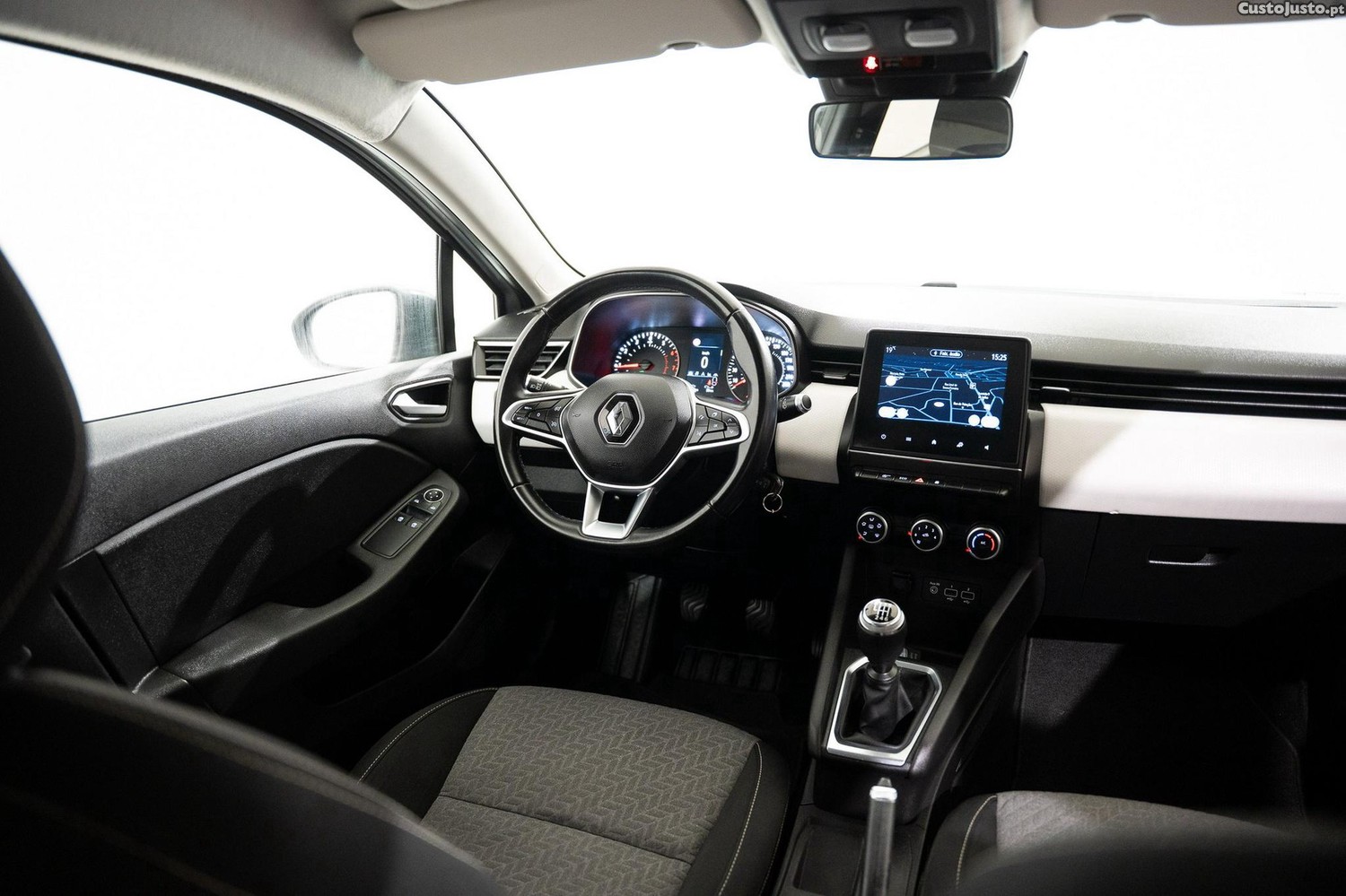 Renault Clio 1.0 TCe Limited — fotografia 15