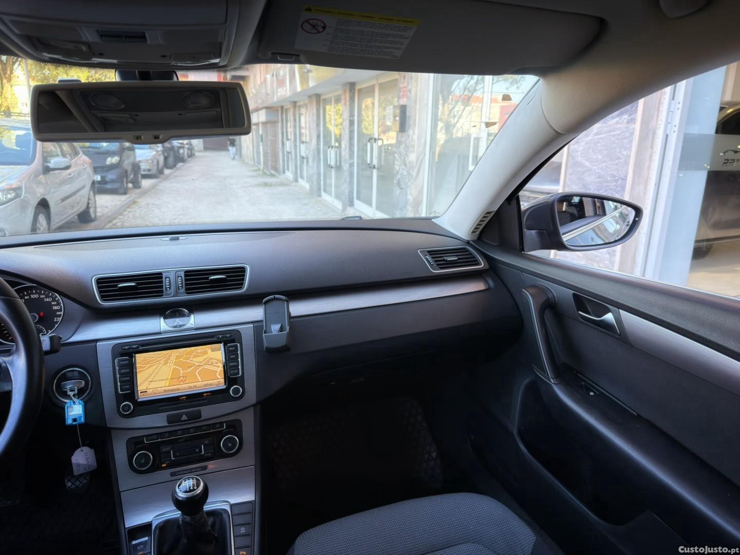 Volkswagen Passat 1.6 TDI BlueMotion — fotografia 8