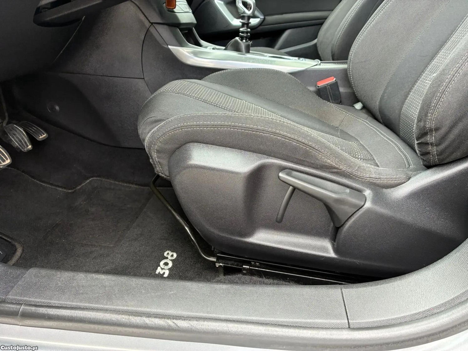 Peugeot 308 1.6 BlueHDi Allure J17 — fotografia 18