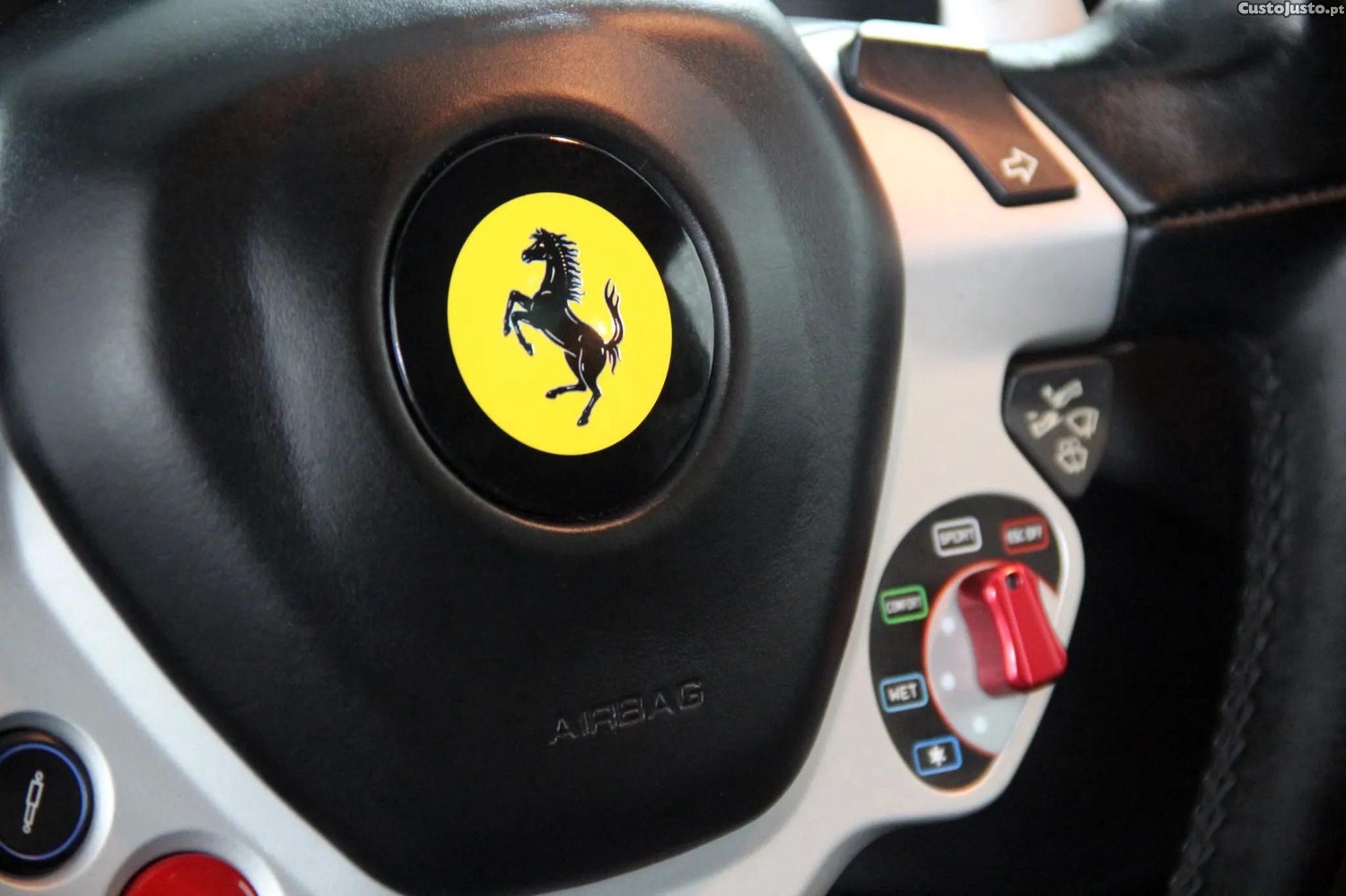Ferrari FF — fotografia 8
