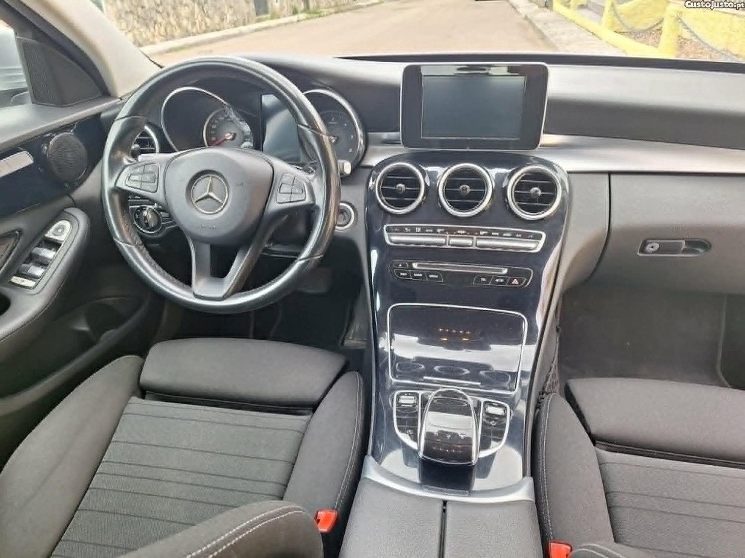 Mercedes-Benz C 200 CDI — fotografia 4