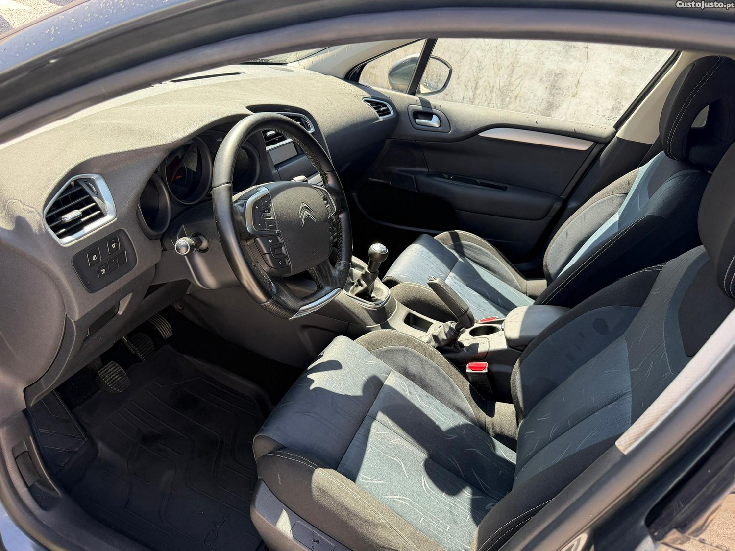 Citroën C4 1.6 HDi Seduction — fotografia 7