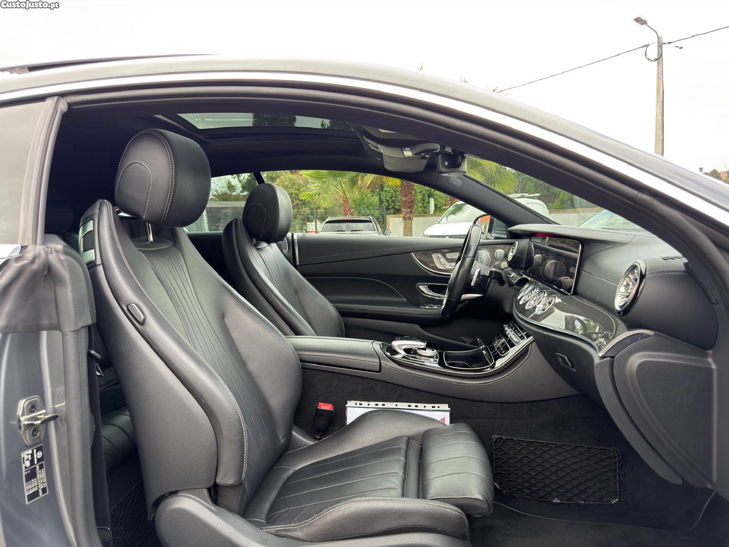 Mercedes-Benz E 220 d AMG Line — fotografia 11