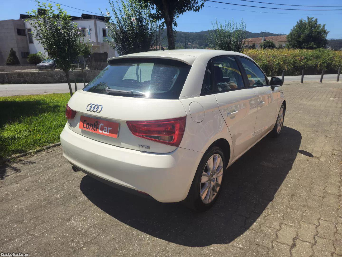 Audi 80 1.2 tfsi attraction — fotografia 9