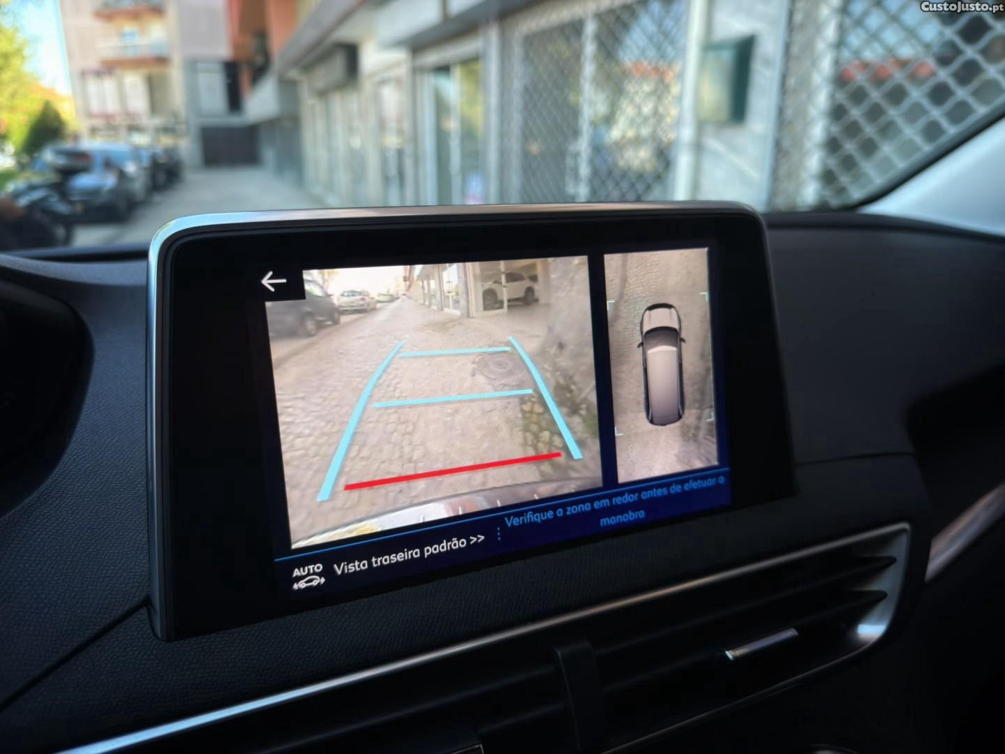Peugeot 5008 1.5 BlueHDi Allure Pack EAT8 — fotografia 10